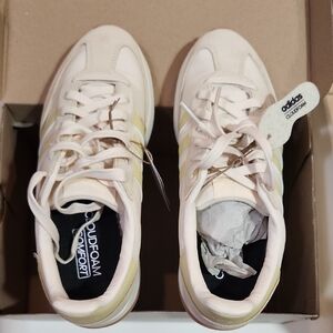 adidas Women's Sneakers in Cream and Yellow